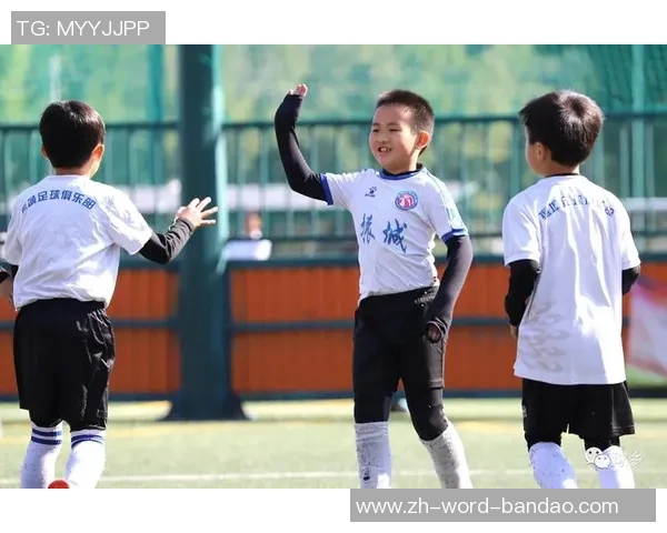 讷河足球热潮兴起青少年踢球活动蓬勃发展助力健康成长